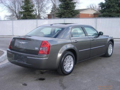 2009 Chrysler 300  Touring