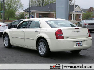 2010 Chrysler 300  Touring