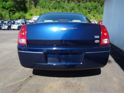 2005 Chrysler 300  Touring