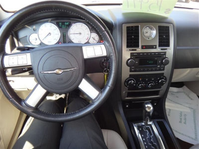 2005 Chrysler 300  Touring
