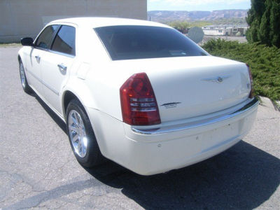2005 Chrysler 300  300C