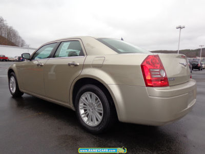 2009 Chrysler 300  LX