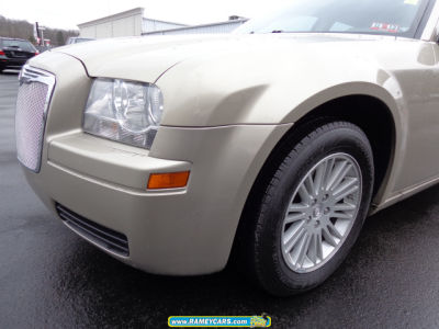 2009 Chrysler 300  LX