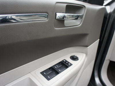 2010 Chrysler 300  Touring