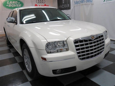 2010 Chrysler 300  Touring