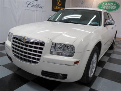2010 Chrysler 300  Touring