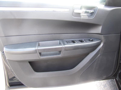 2010 Chrysler 300  Touring