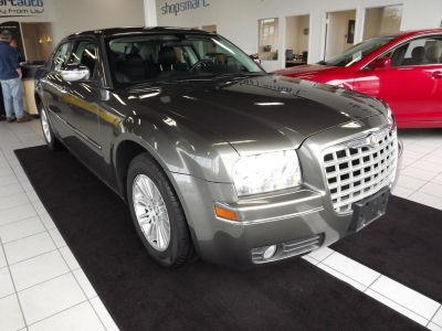 2010 Chrysler 300  Touring