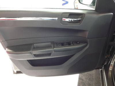 2010 Chrysler 300  Touring