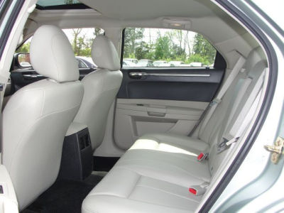 2005 Chrysler 300  Touring