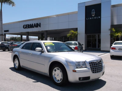 2005 Chrysler 300  Touring