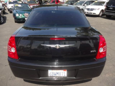 2008 Chrysler 300  LX