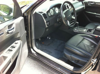 2010 Chrysler 300  Touring