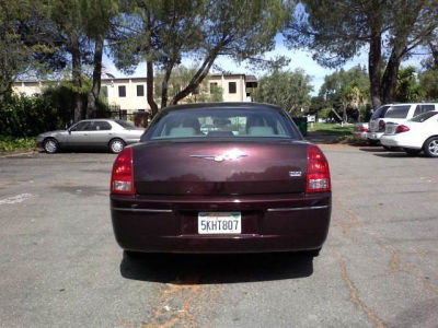 2005 Chrysler 300  Touring