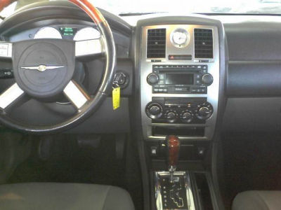 2005 Chrysler 300  Touring
