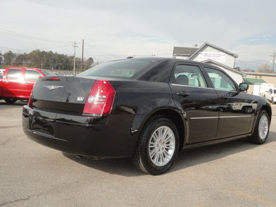 2009 Chrysler 300  LX