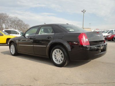 2009 Chrysler 300  LX