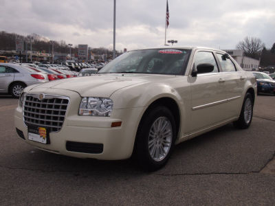 2009 Chrysler 300  LX