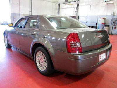 2009 Chrysler 300  LX