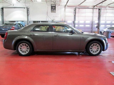 2009 Chrysler 300  LX