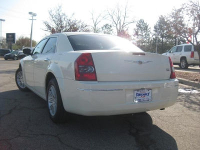 2010 Chrysler 300  Touring