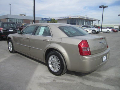 2009 Chrysler 300  LX