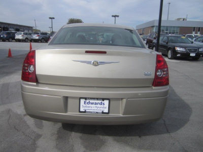 2009 Chrysler 300  LX