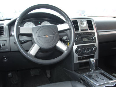 2010 Chrysler 300  Touring
