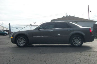 2010 Chrysler 300  Touring