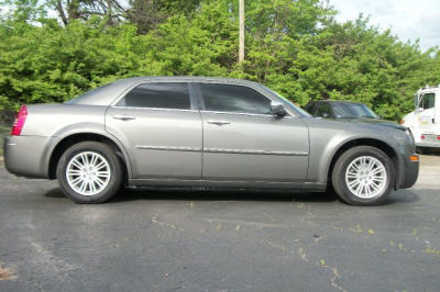 2010 Chrysler 300  Touring