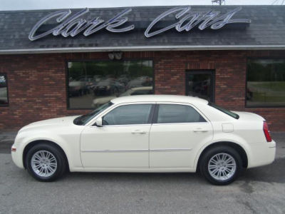 2009 Chrysler 300  Touring