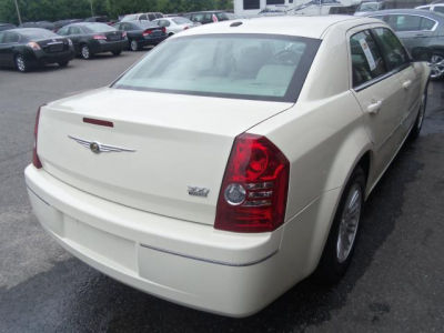 2009 Chrysler 300  Touring