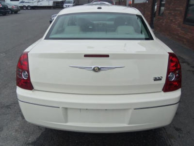 2009 Chrysler 300  Touring