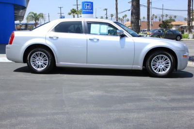 2010 Chrysler 300  Touring
