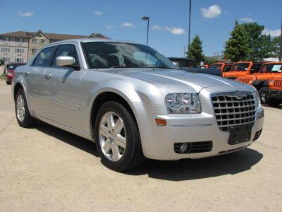 2005 Chrysler 300  Touring