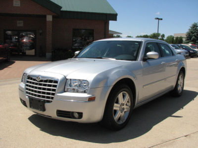 2005 Chrysler 300  Touring