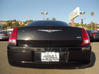 2006 Chrysler 300  Base
