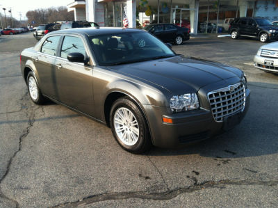 2009 Chrysler 300  LX