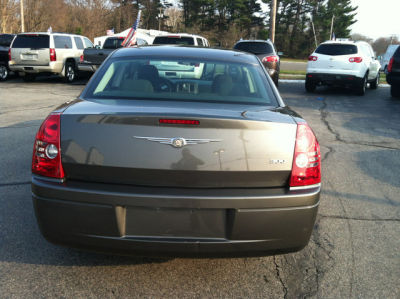 2009 Chrysler 300  LX