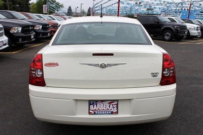 2008 Chrysler 300  LX