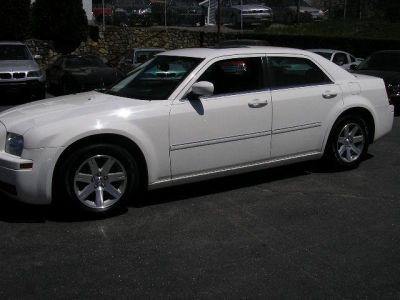 2007 Chrysler 300  Base