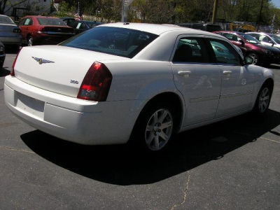 2007 Chrysler 300  Base