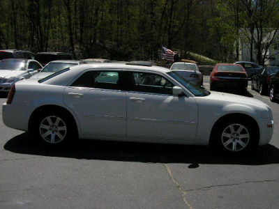 2007 Chrysler 300  Base