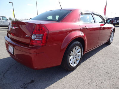 2008 Chrysler 300  LX