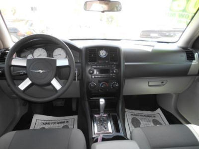 2006 Chrysler 300  Base