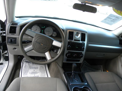 2009 Chrysler 300  LX
