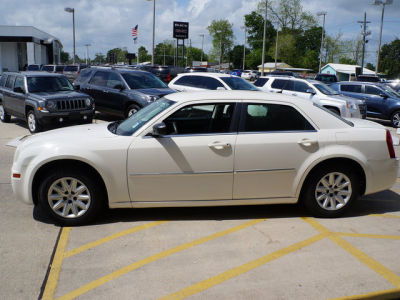 2008 Chrysler 300  LX