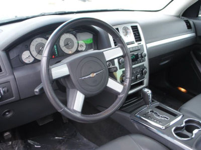 2009 Chrysler 300  Touring