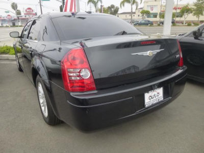 2009 Chrysler 300  LX
