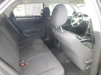 2009 Chrysler 300  LX